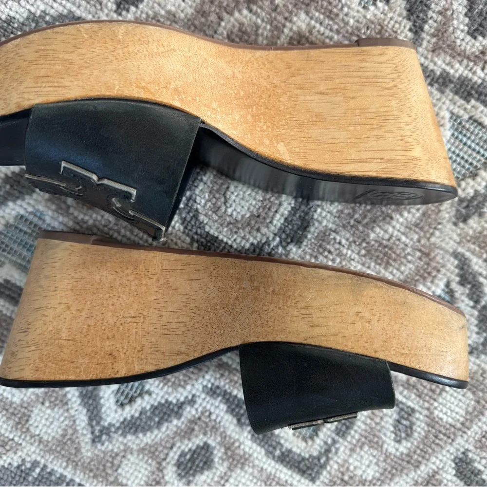 Tory Burch Ines Wedge Black Sandals Size 6M